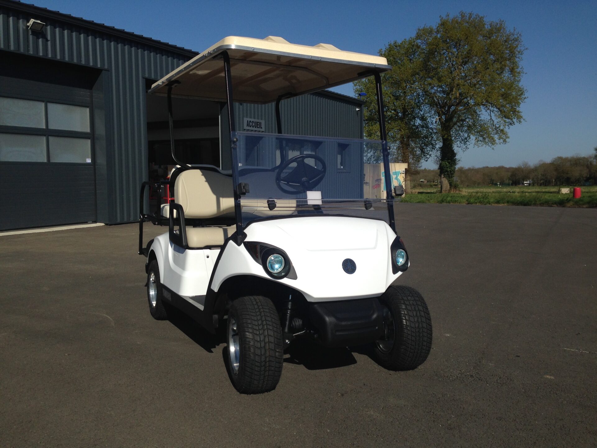 voiturette Yamaha Drive2 E-AC 4 places GolfCar