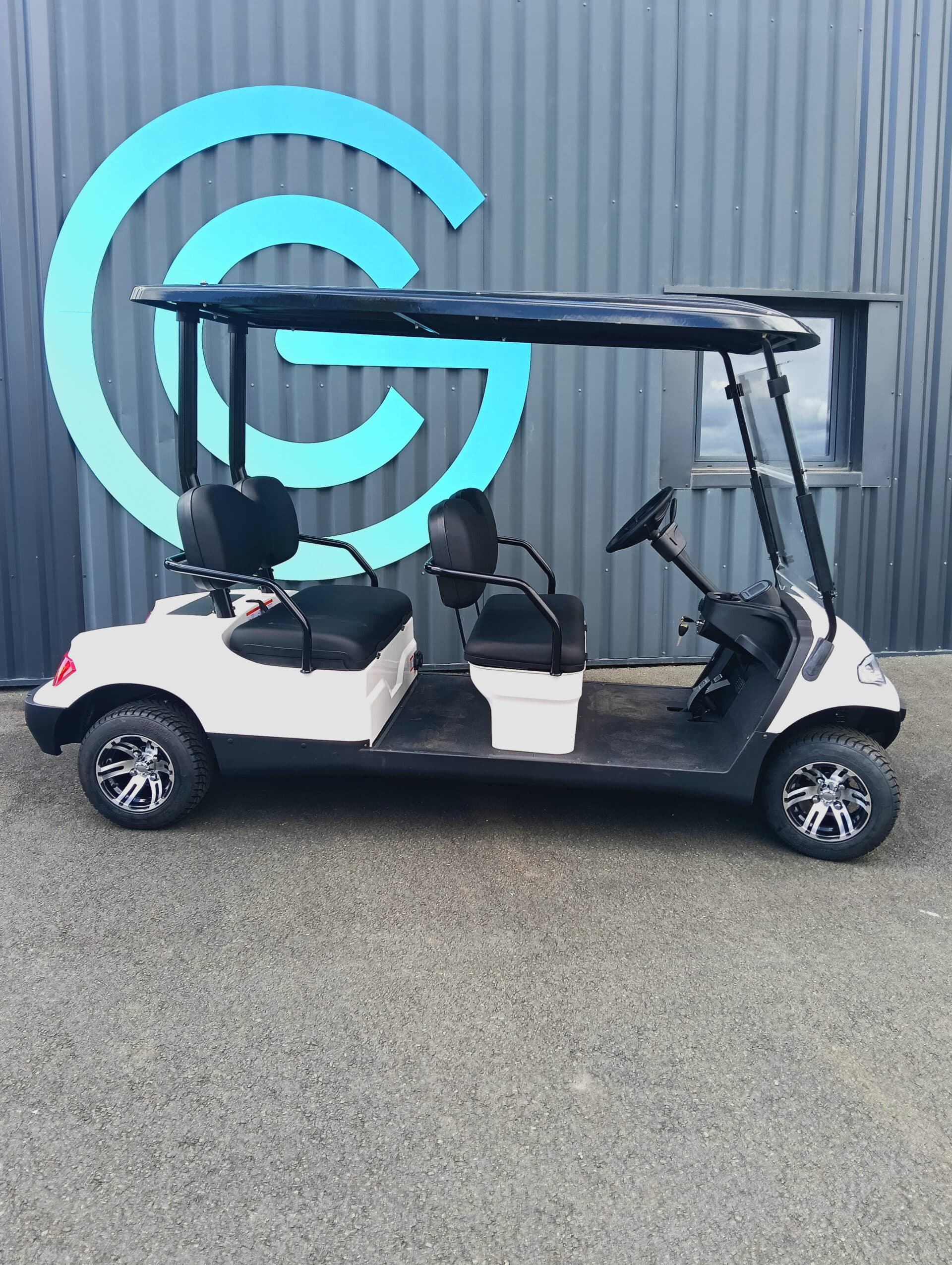 Golfette electrique 4 places assises