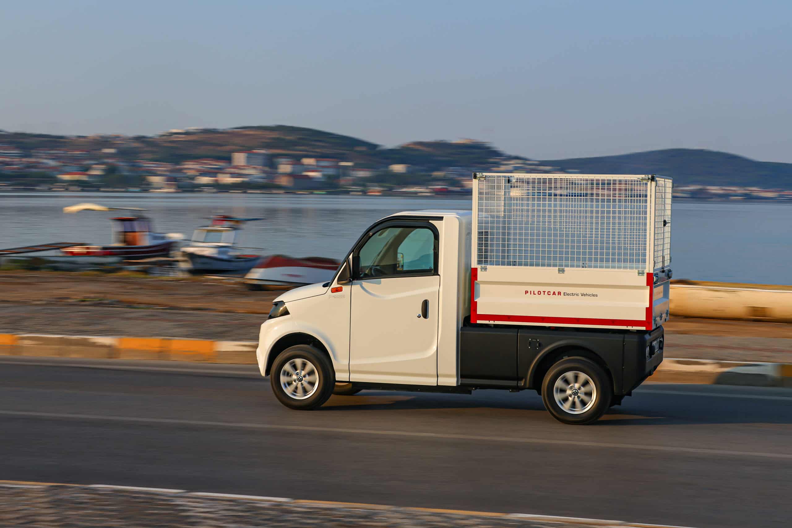 PilotCar P-1000 Utilitaire électrique homologué route