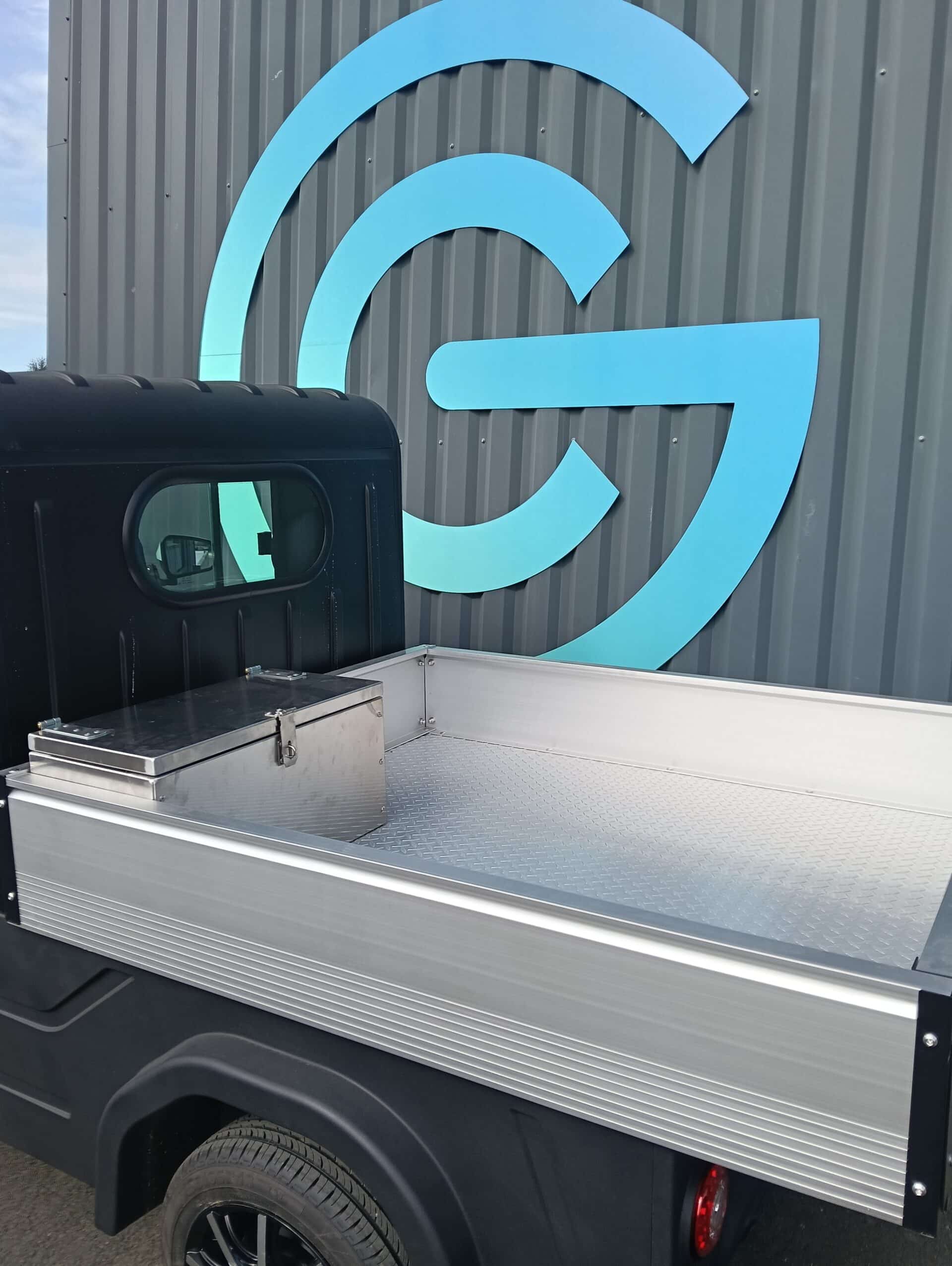 Voiture electrique lithium avec benne et accessoire alu