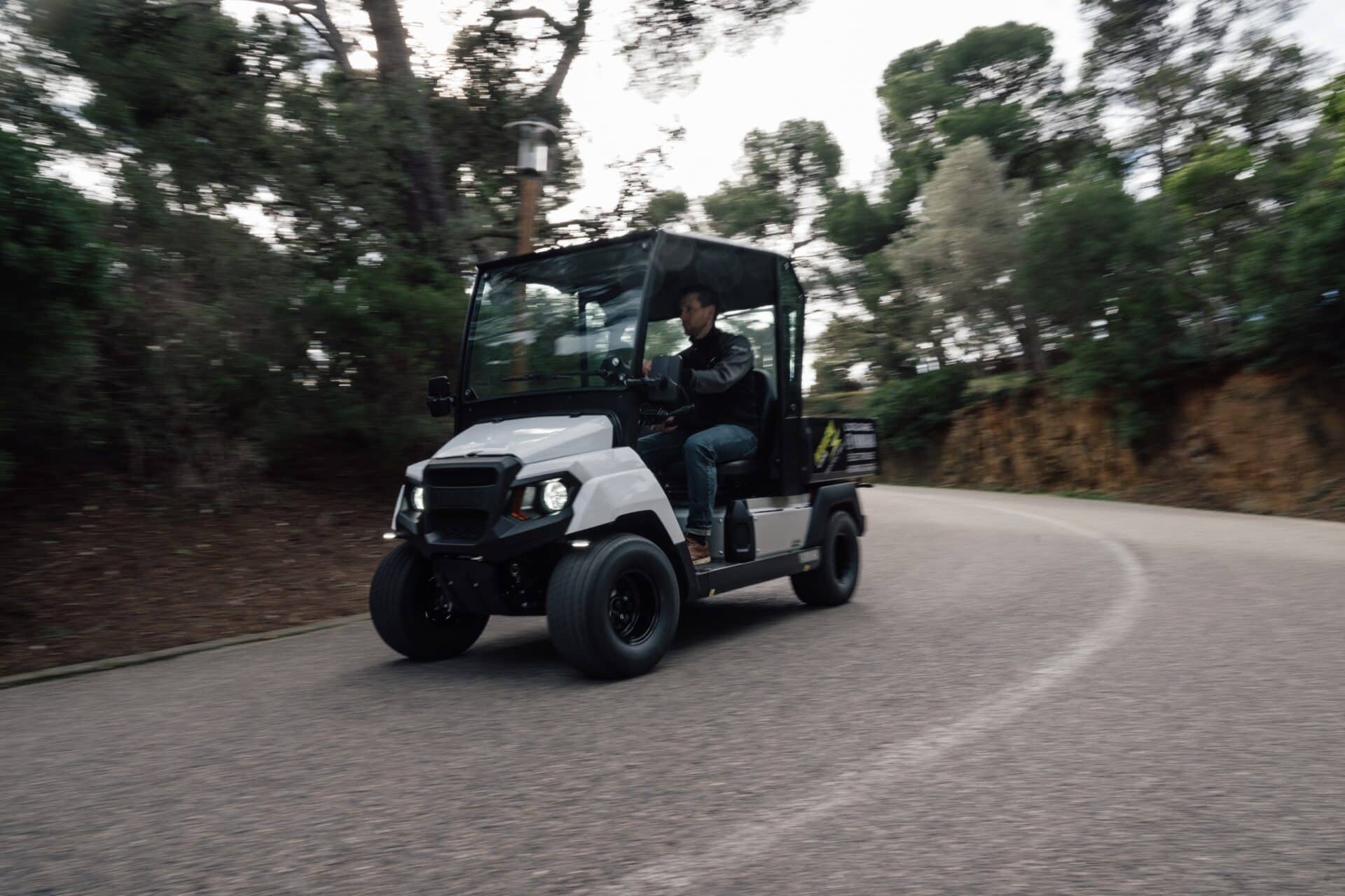 Roulez en toute sécurité sur la route avec le YAMAHA UMQ-L