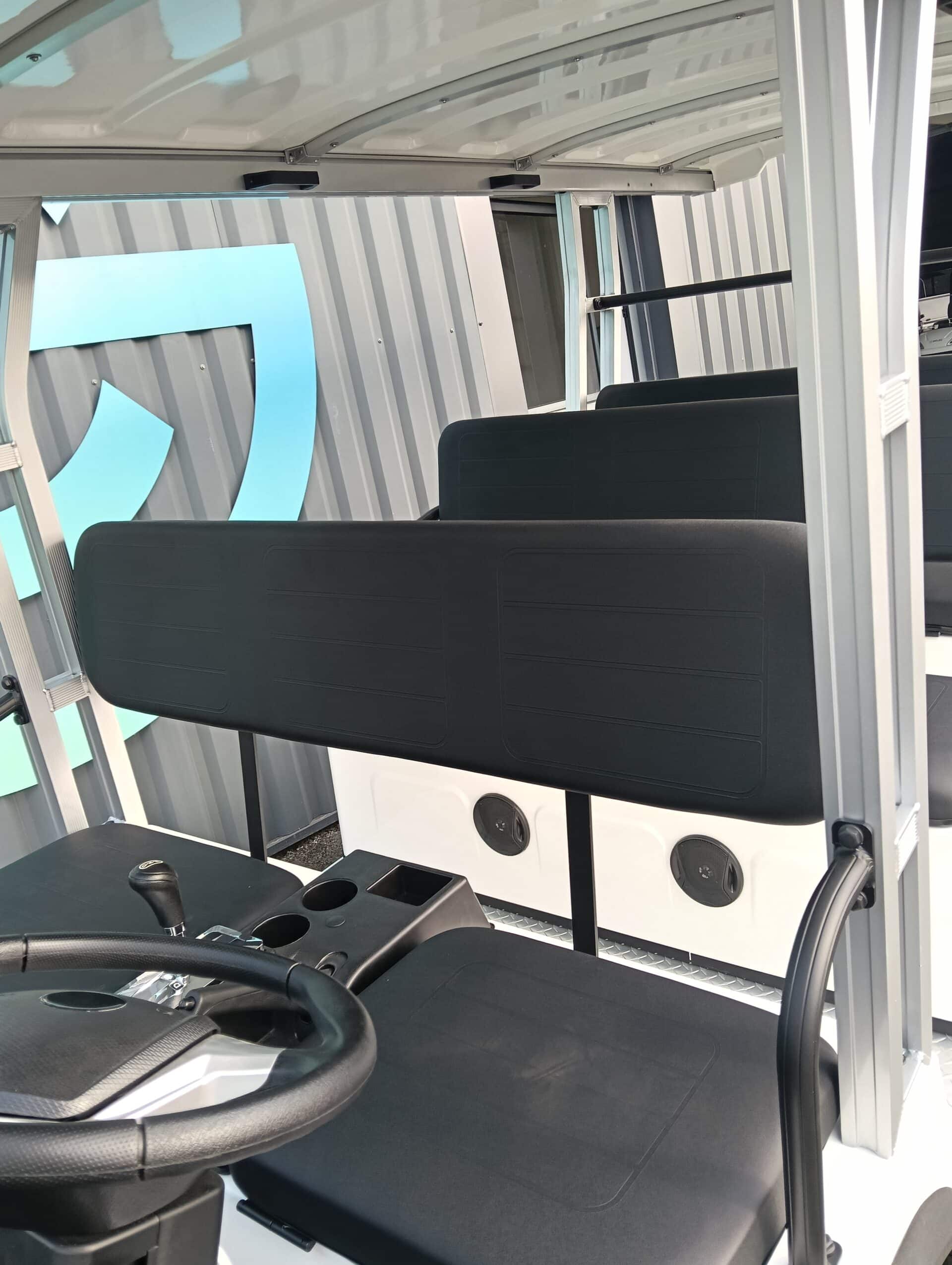 Minibus avec assise noire 8 places